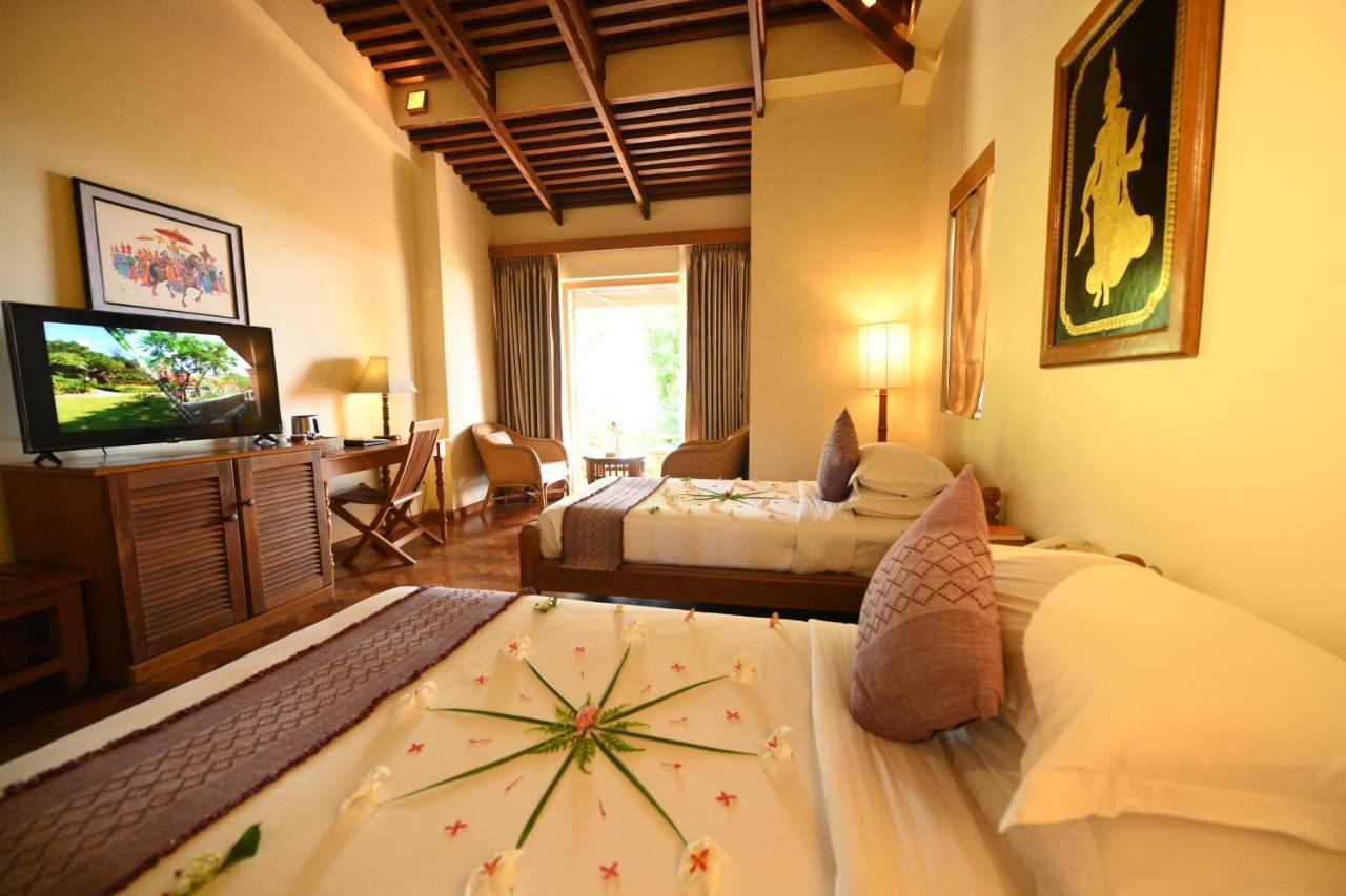 Aye Yar River View Resort Баган Екстериор снимка