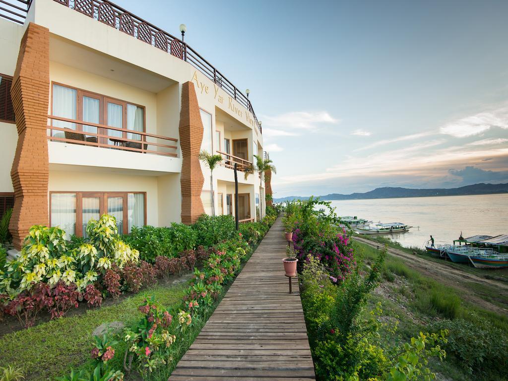 Aye Yar River View Resort Баган Екстериор снимка